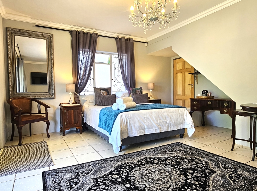 9 Bedroom Property for Sale in Wavecrest Eastern Cape